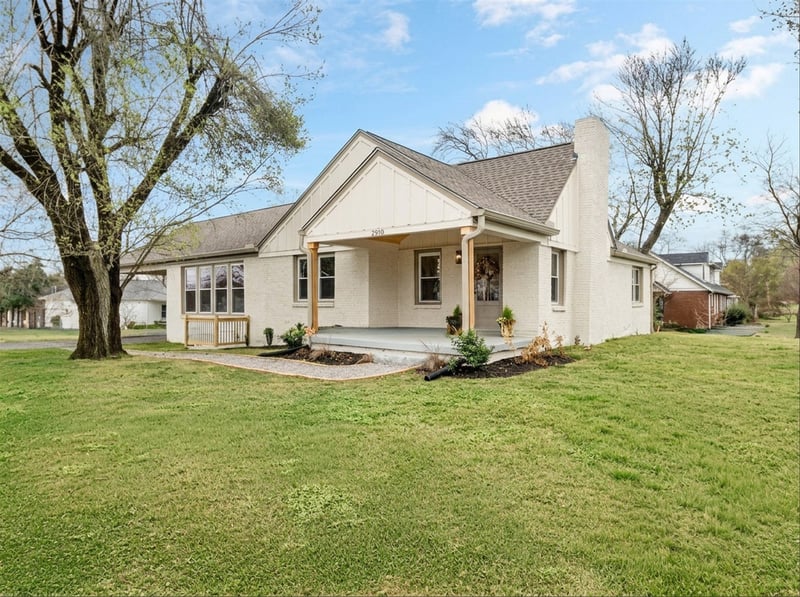 2910 Simmons Ave, Nashville, TN 37211