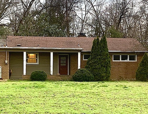 5017 Stillwood Dr, Nashville, TN 37220