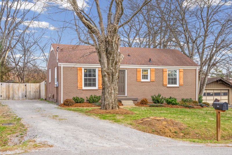 102 Desoto Dr, Nashville, TN 37210