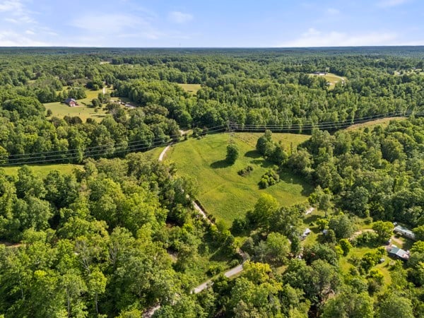 Clifton Cemetery Rd, Dickson, TN 37055
