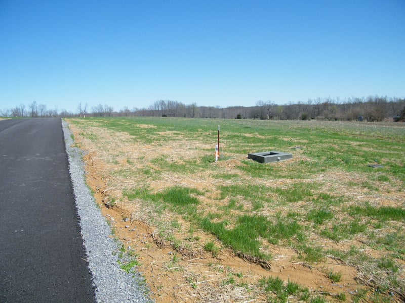 70 Daniel Ln, Westmoreland, TN 37186