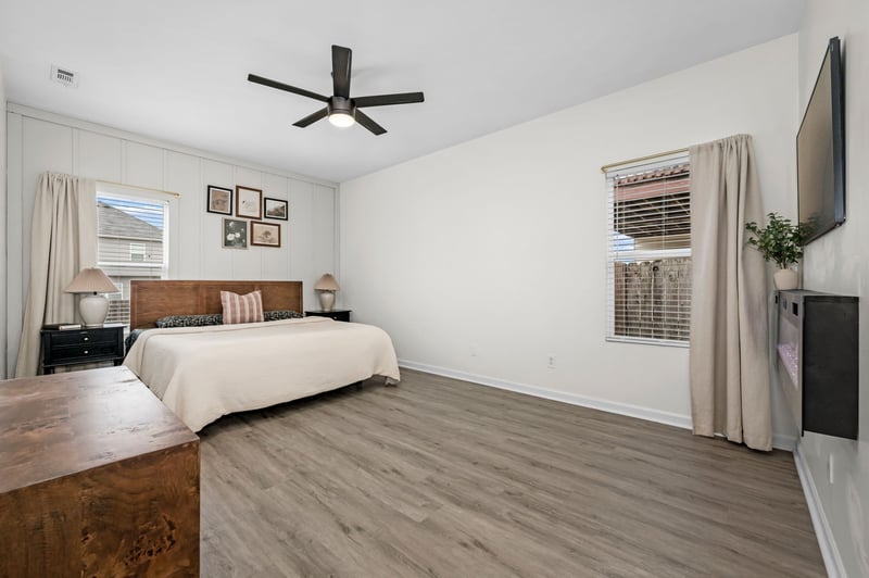 1328 Sunray Dr, Murfreesboro, TN 37127