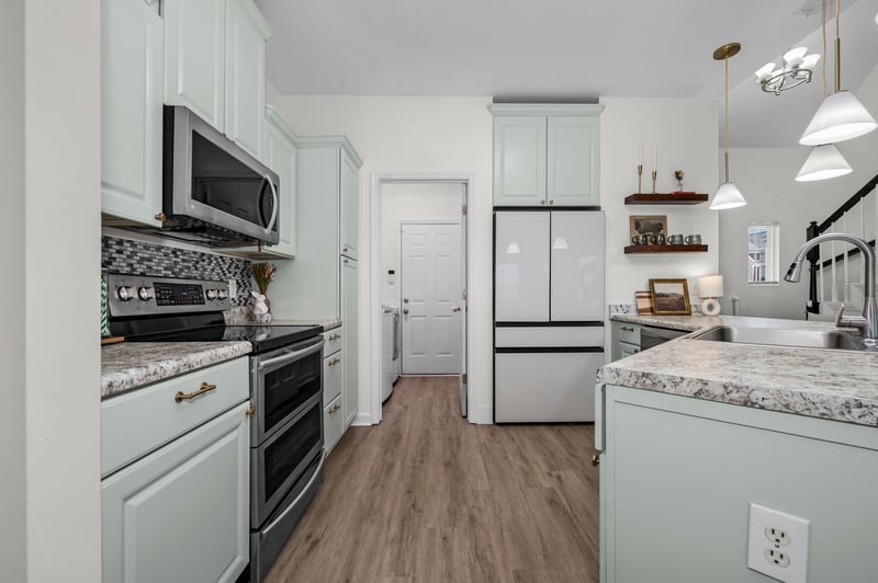 1328 Sunray Dr, Murfreesboro, TN 37127