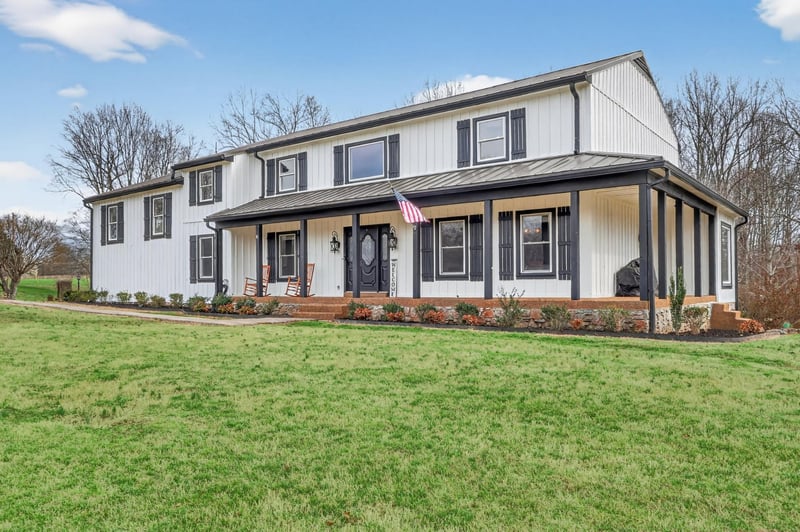 7255 Hall Rd, Greenbrier, TN 37073