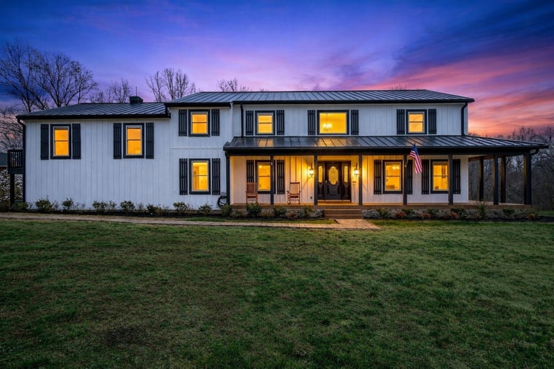 7255 Hall Rd, Greenbrier, TN 37073