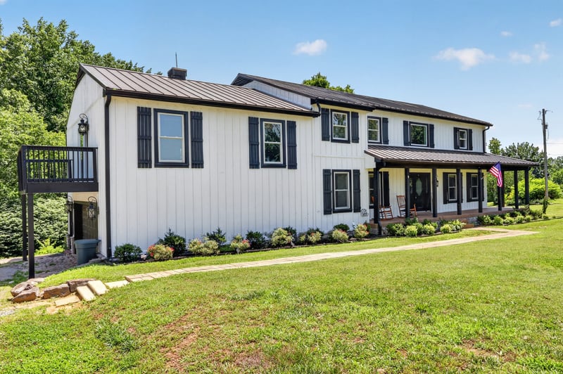 7255 Hall Rd, Greenbrier, TN 37073