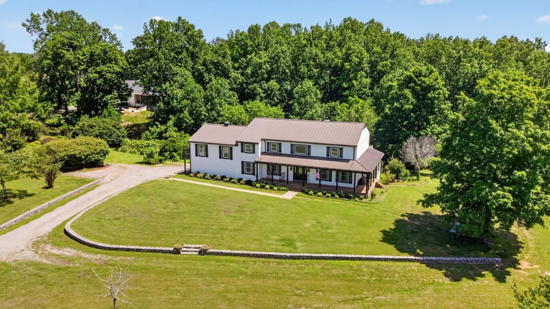 7255 Hall Rd, Greenbrier, TN 37073