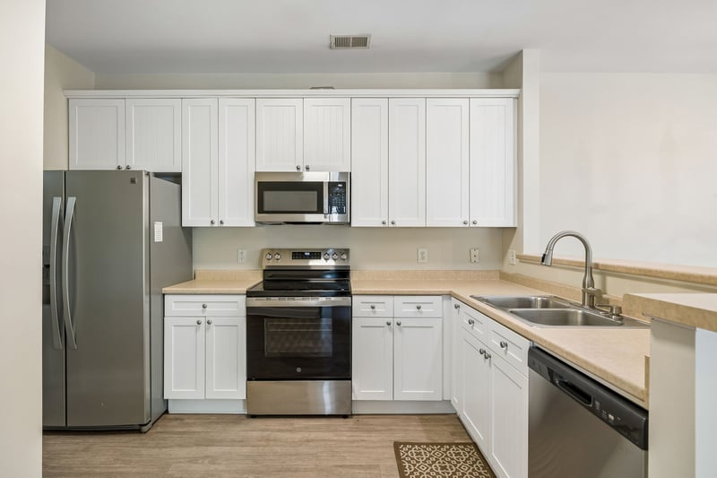 7005 Lenox Village Dr #2, Nashville, TN 37211