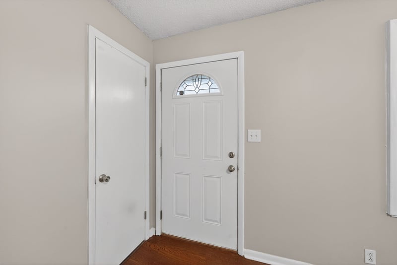 304 Walker St, Clarksville, TN 37042