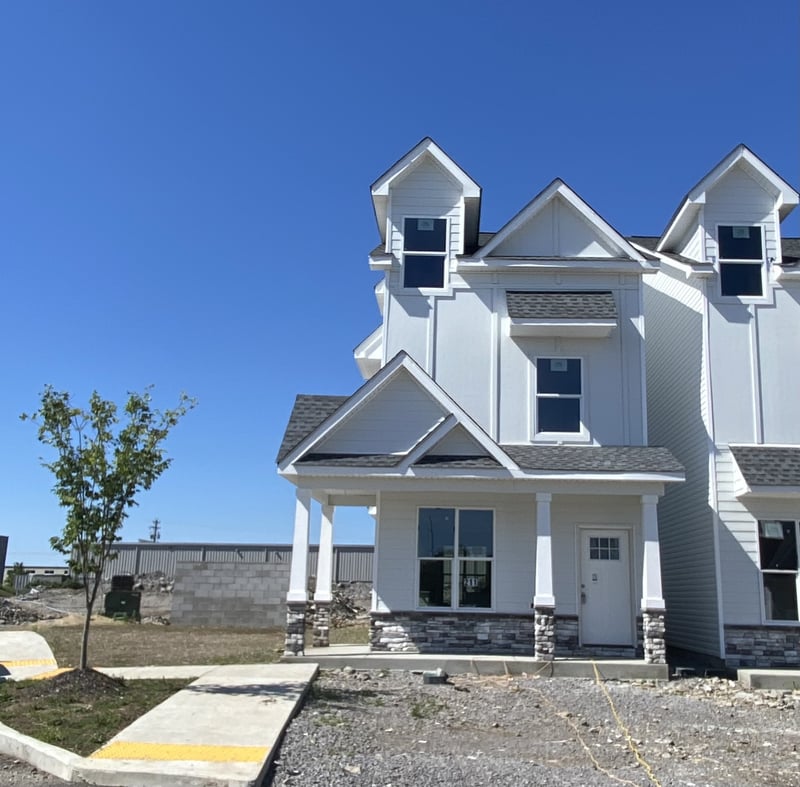 211 Carlton Ln, Lebanon, TN 37090