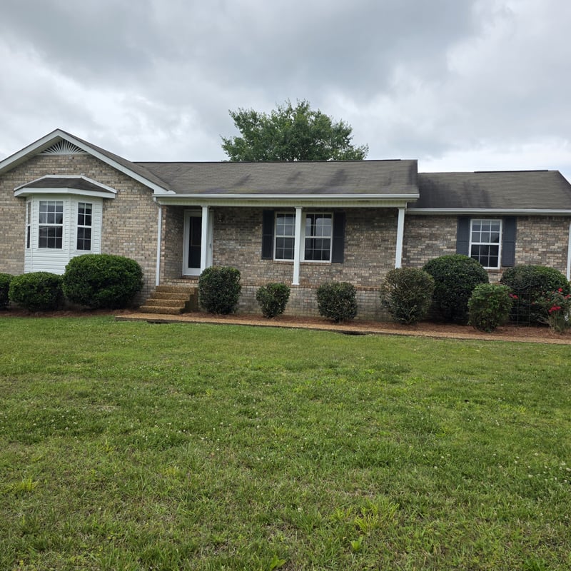 2004 Cody Dr, Lebanon, TN 37087
