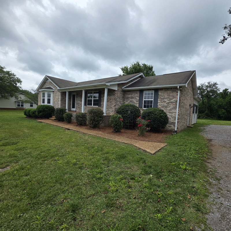 2004 Cody Dr, Lebanon, TN 37087