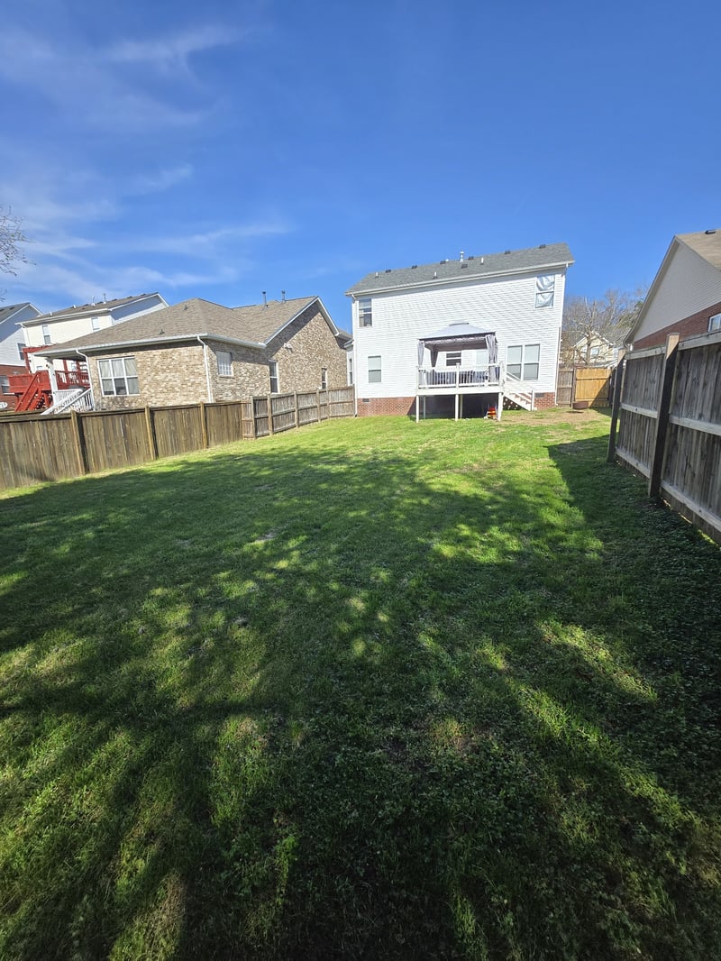 6872 Bridgewater Dr, Nashville, TN 37221