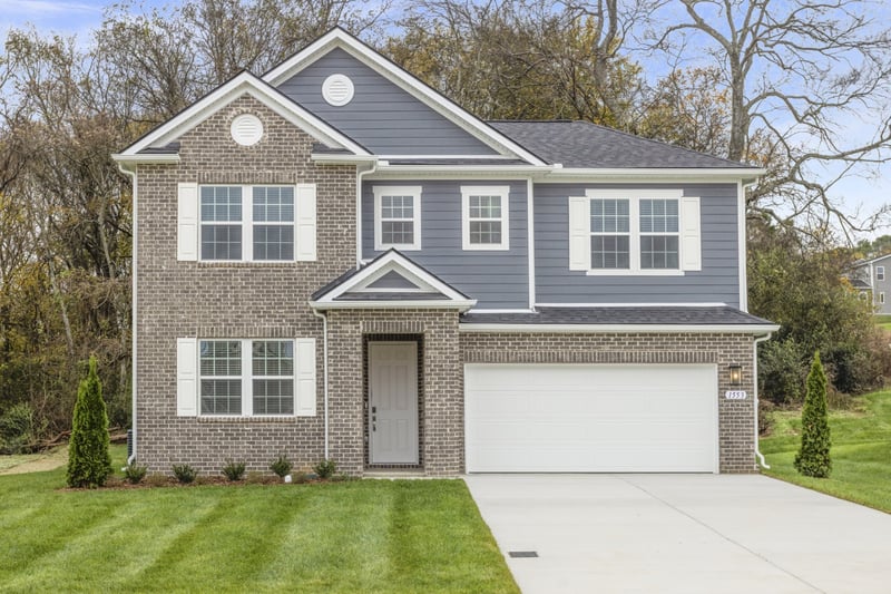 1547 Oak Springs Dr, Columbia, TN 38401