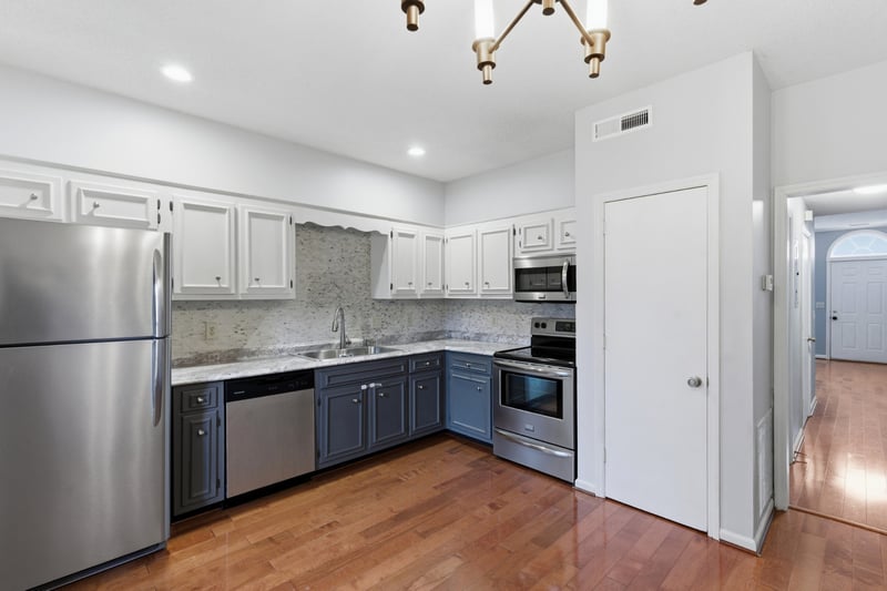 302 Hickory Pl, Nashville, TN 37214