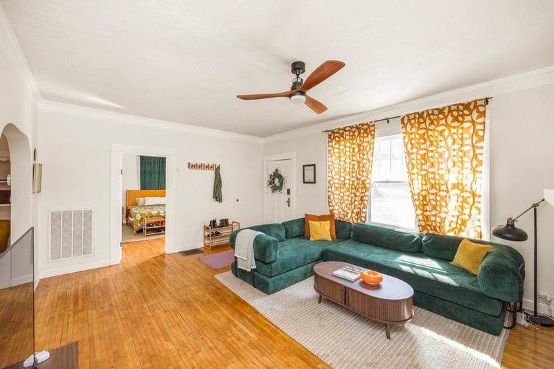 1011 Calvert St, Nashville, TN 37216