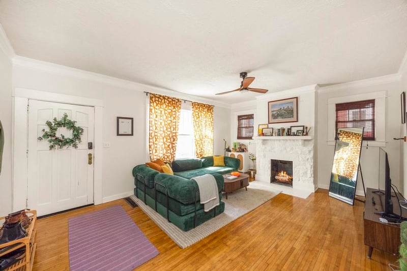 1011 Calvert St, Nashville, TN 37216