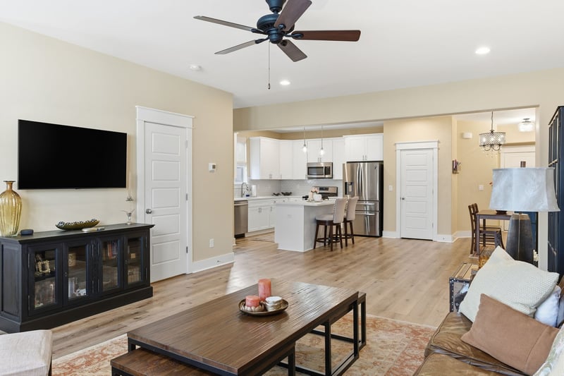 7030 Westside Cir, Nashville, TN 37205