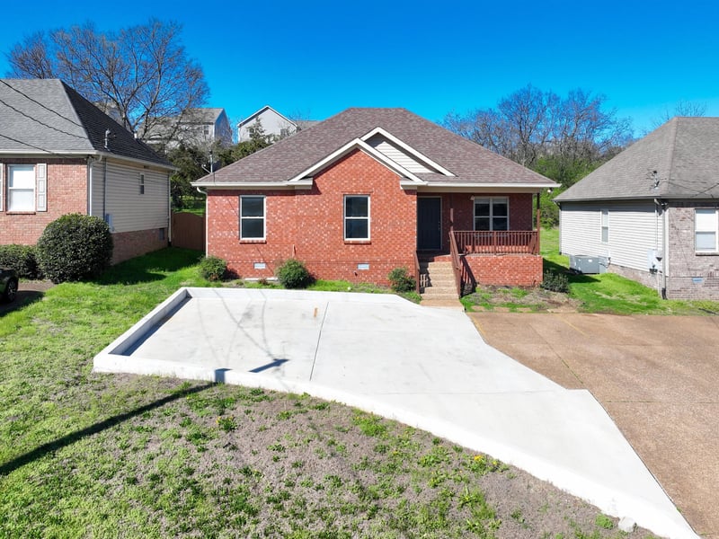 122 Larkin Springs Rd, Madison, TN 37115