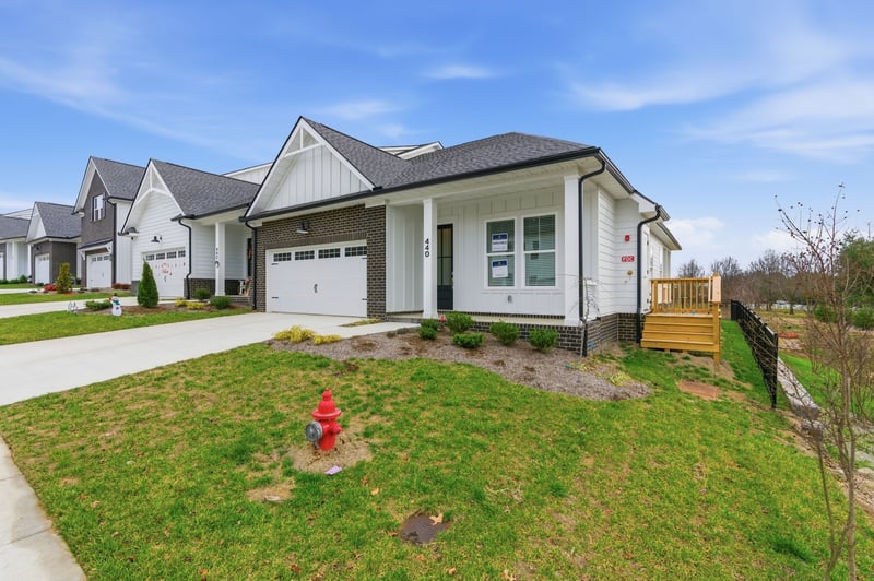 440 Buckwood Ave, Thompsons Station, TN 37179