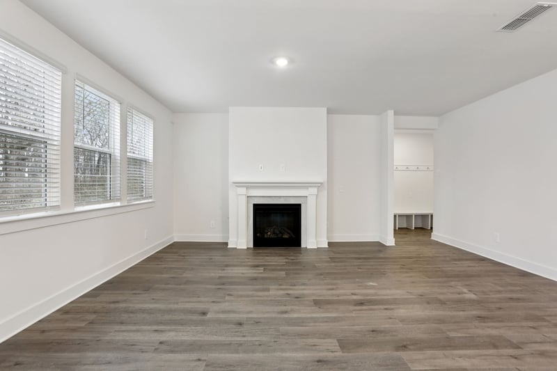 2408 Nolan Dr, Thompsons Station, TN 37179