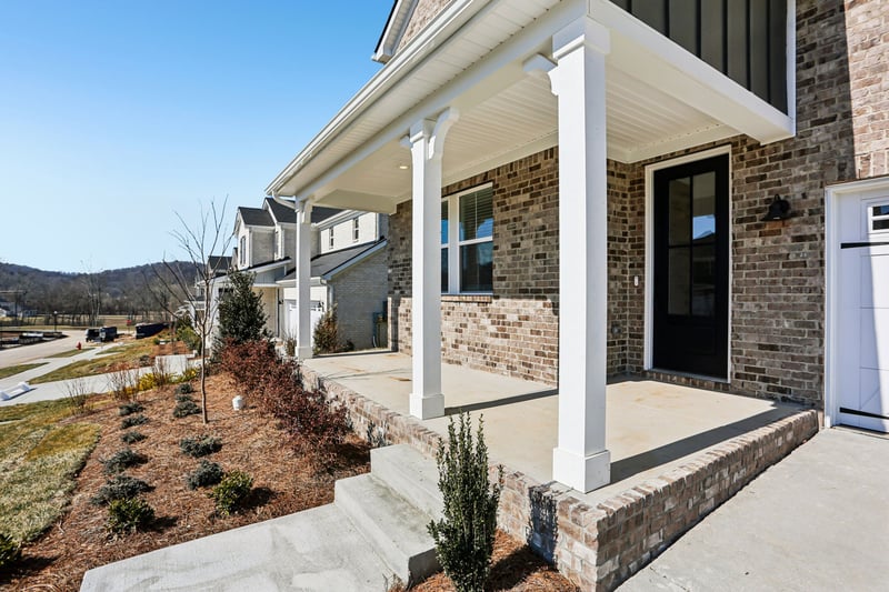 2420 Nolan Dr, Thompsons Station, TN 37179