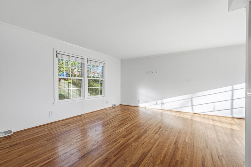 3325 Dumas Dr, Nashville, TN 37211