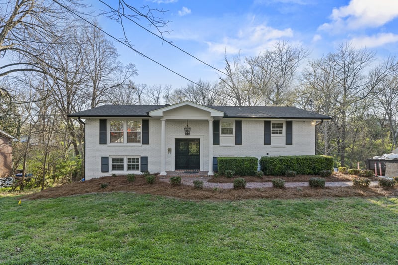 3325 Dumas Dr, Nashville, TN 37211