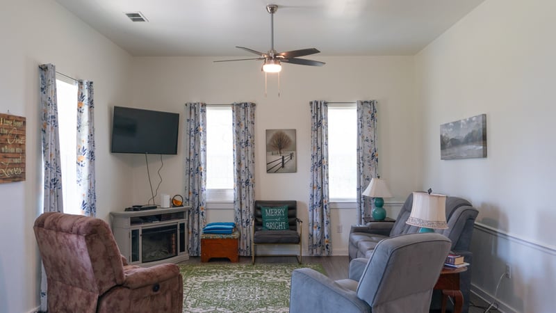 506 Church St, White Bluff, TN 37187