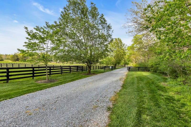 6314 Mcdaniel Rd, College Grove, TN 37046