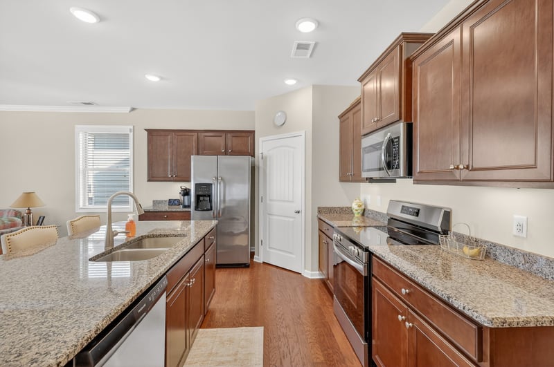 4056 Cannonsgate Ln, Murfreesboro, TN 37128