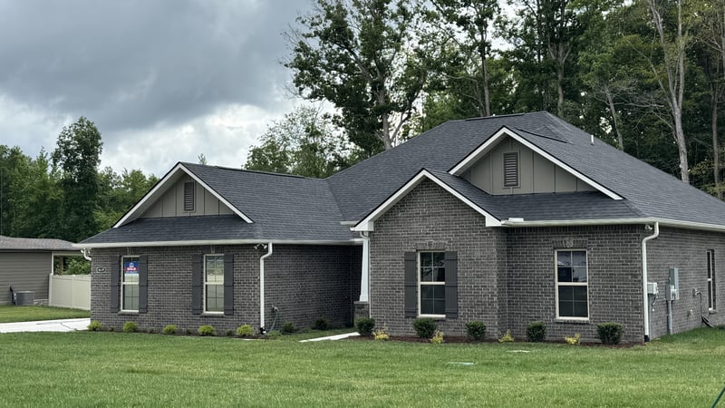 8639 Turnbull Dr, Pleasant View, TN 37146