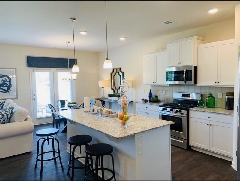 8036 Jude Dr, White House, TN 37188