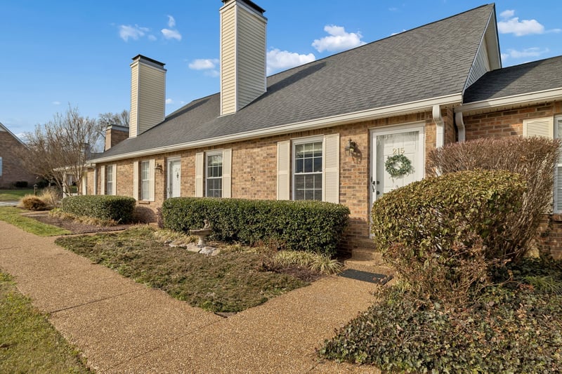215 Cumberland Trce, Nashville, TN 37214