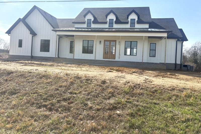 2622 Deer Creek Ln, White House, TN 37188