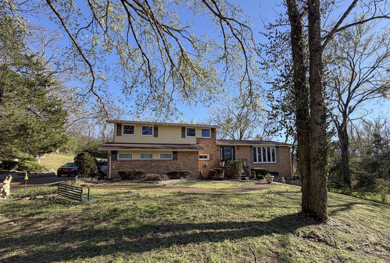 3615 Fairmeade Dr, Nashville, TN 37218