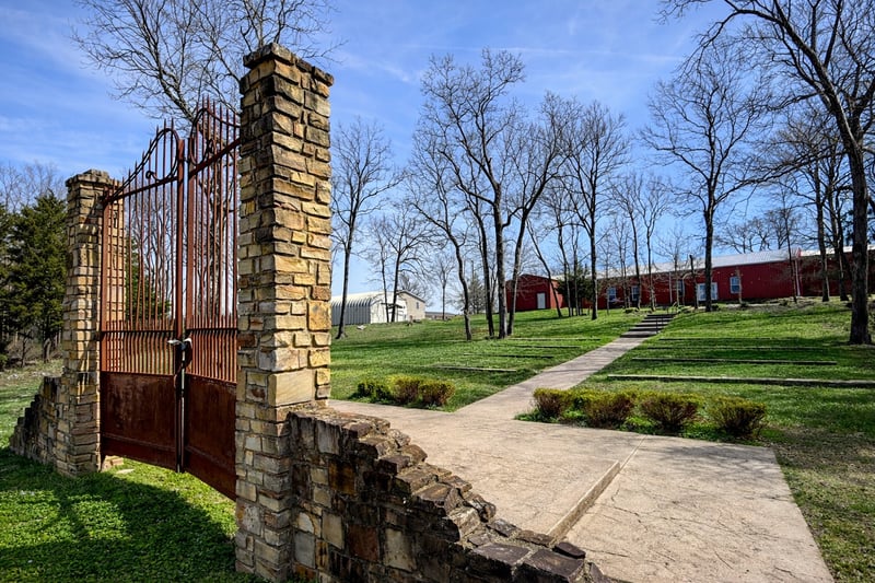 714 Floraton Rd, Murfreesboro, TN 37127