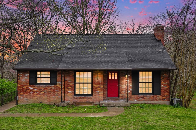 2703 Meadow Rose Dr, Nashville, TN 37206