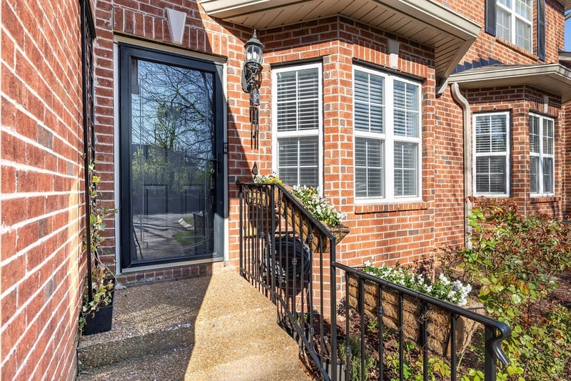 1007 Cashmere Dr, Thompsons Station, TN 37179