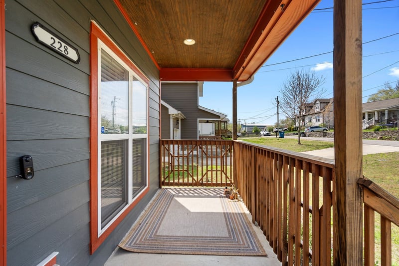 228 Hadleys Bend Blvd, Old Hickory, TN 37138