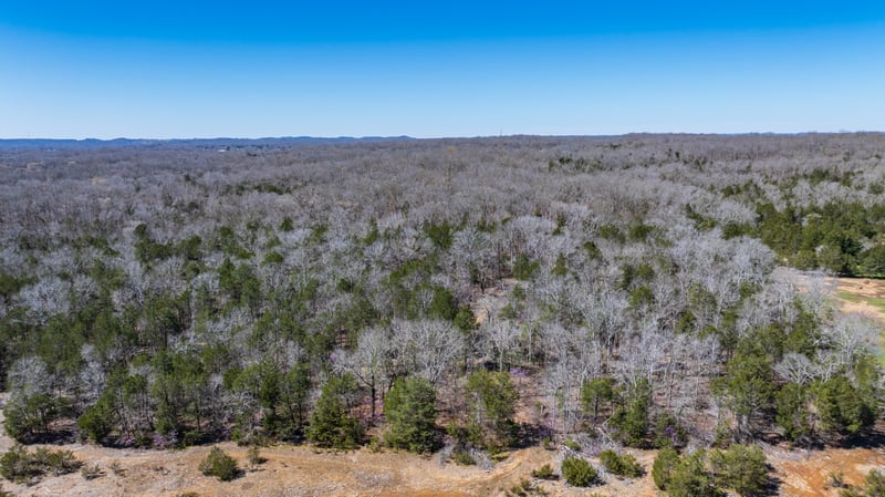 3562 Highway 431 , Columbia, TN 38401