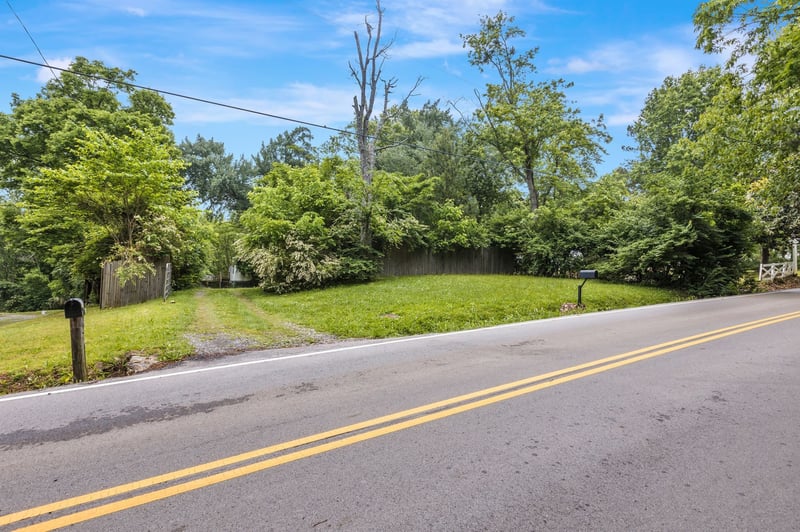 8885 Hester Beasley Rd, Nashville, TN 37221