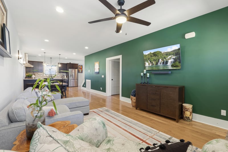 1607 Rebecca St, Nashville, TN 37216