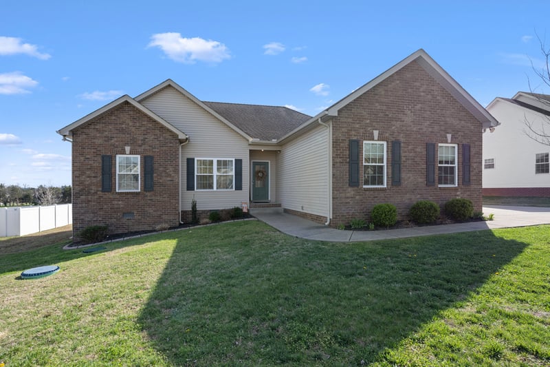 1237 Crescent Ridge Dr, Murfreesboro, TN 37128