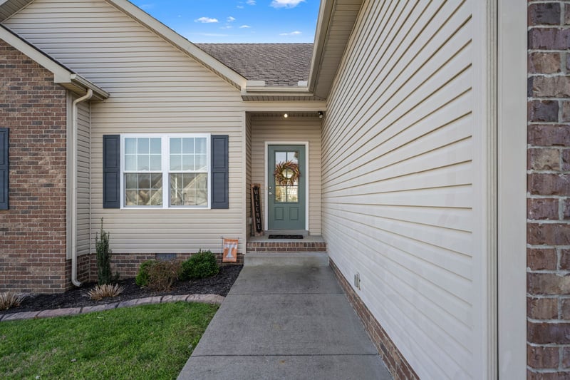 1237 Crescent Ridge Dr, Murfreesboro, TN 37128