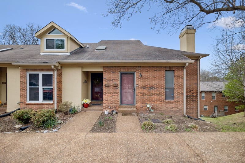 213 Riverstone Ct, Nashville, TN 37214