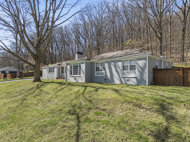 1020 Norfleet Dr, Nashville, TN 37220