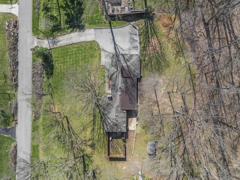 1020 Norfleet Dr, Nashville, TN 37220