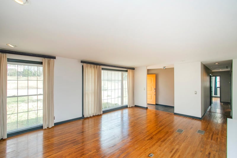 313 Leopole Rd, Nashville, TN 37211