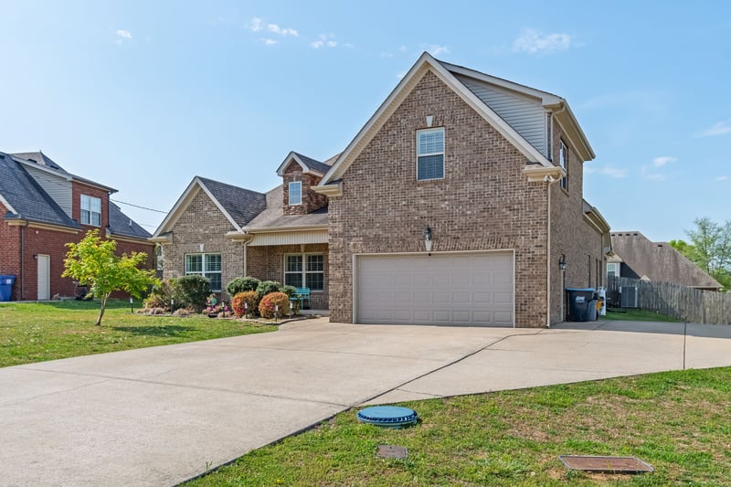 1021 Brokencreek Ln, Murfreesboro, TN 37129
